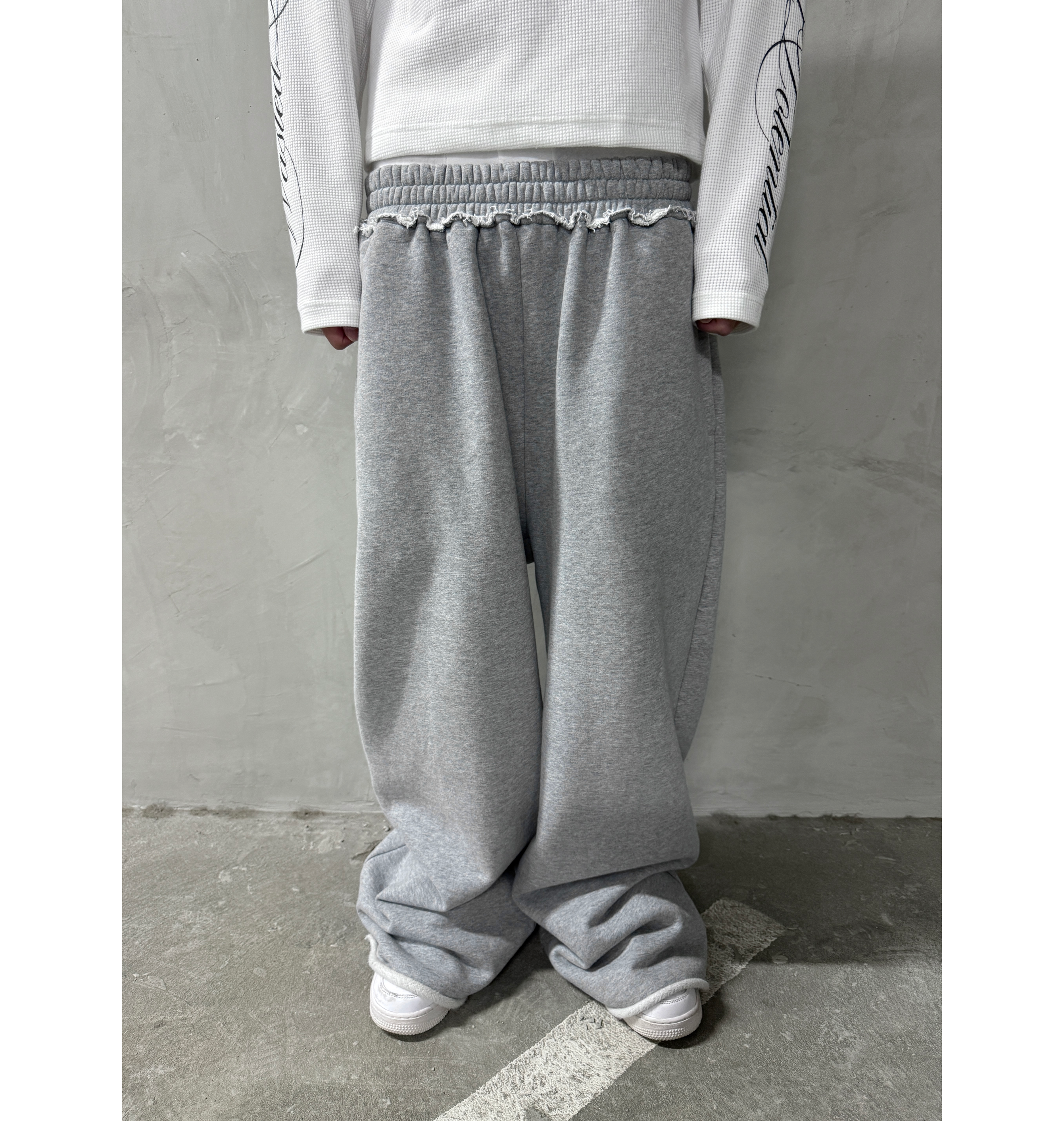 COZY SWEATPANTS - GREY